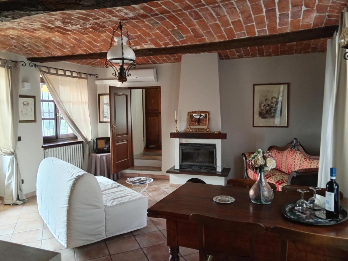 Teresa Al Belvedere Rooms&Holidayapartments Camere&Appartamenti Castellinaldo Kültér fotó