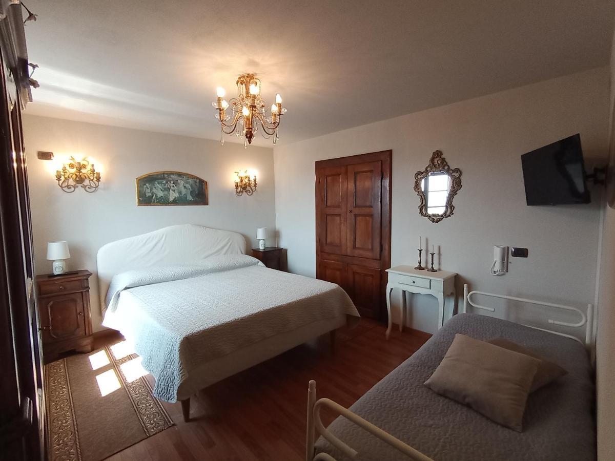 Teresa Belvedere Rooms&Holidayapartments Camere&Appartamenti Castellinaldo Kültér fotó