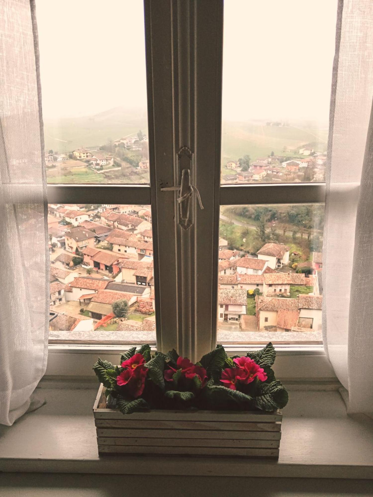 Teresa Al Belvedere Rooms&Holidayapartments Camere&Appartamenti Castellinaldo Kültér fotó